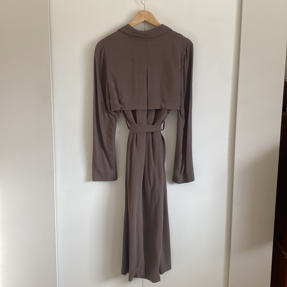 Aritzia belted trench coat - Picture 2 of 2